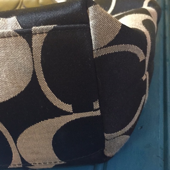 Coach Laura Signature Tote Bag - Picture 3 of 8